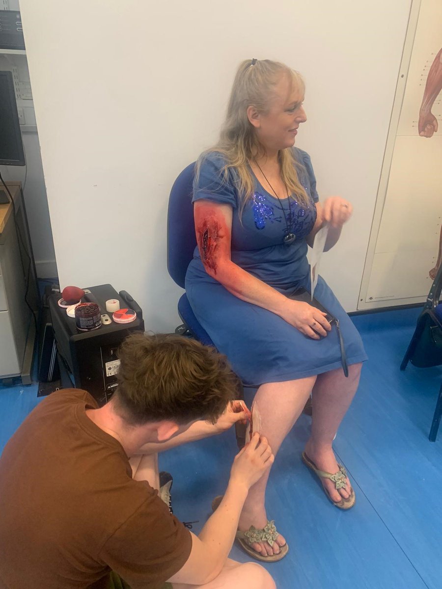 UoG_GLASCSim's tweet photo. In the recent Mass Casualty Simulation, our talented #GLASC Sim Techs used Moulage to enhance the realism of injuries and wounds on simulated patients and manikins.
@sharonmweldon
@ProfDerekMoore
@janeharri1966
@BeverlyJoshua2 https://t.co/FlABj0Mf1J