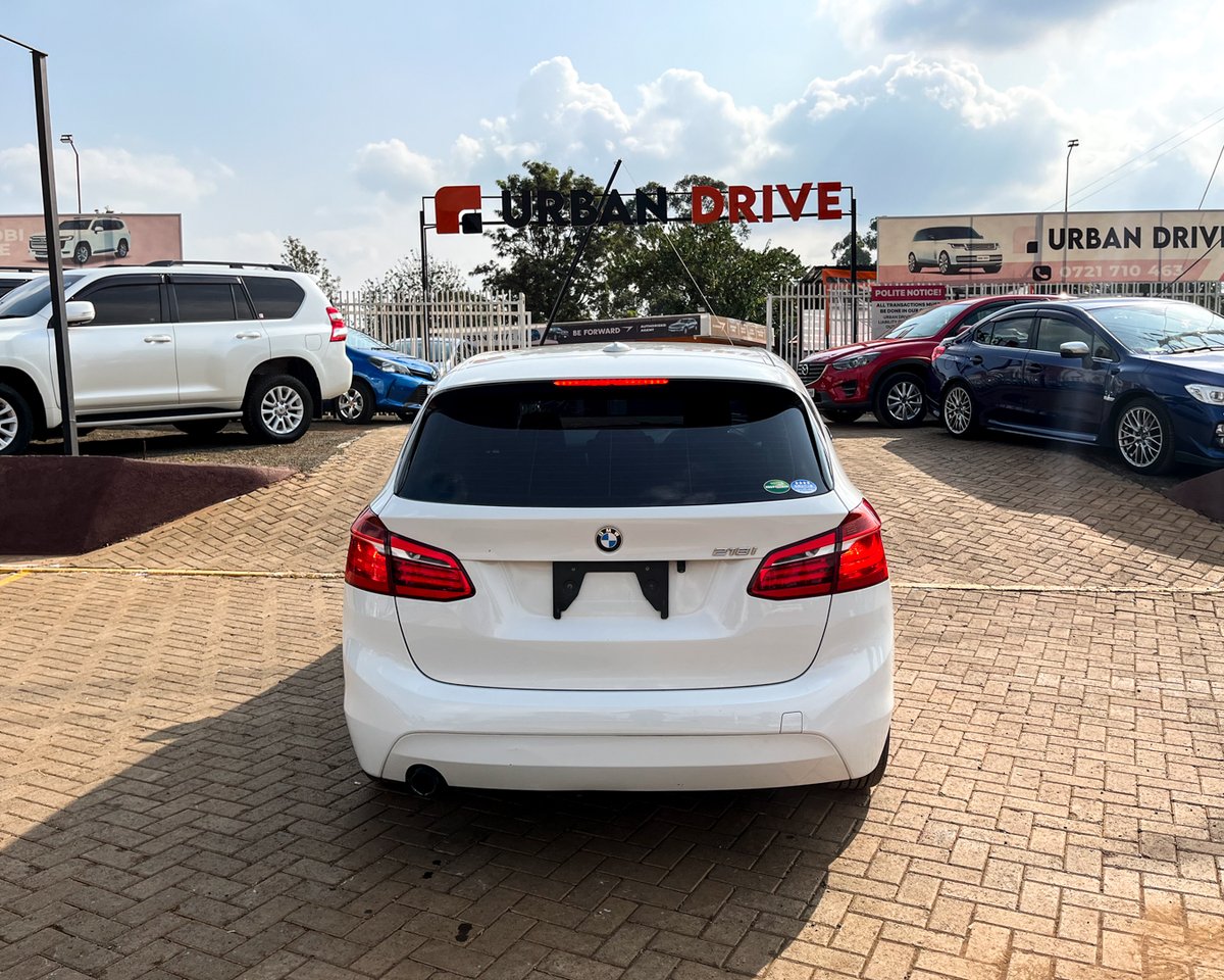 UrbanDriveLtd's tweet photo. The 2016 BMW218I
Thread!!
#KenyaPower #KPLC #CrazyKennar #Kiambu #Nairobi #Kisumu #Jalango #Amerix #Kenya #Cars #Truthapp #Maandamano #Kiamburao https://t.co/90fwqmJt0s