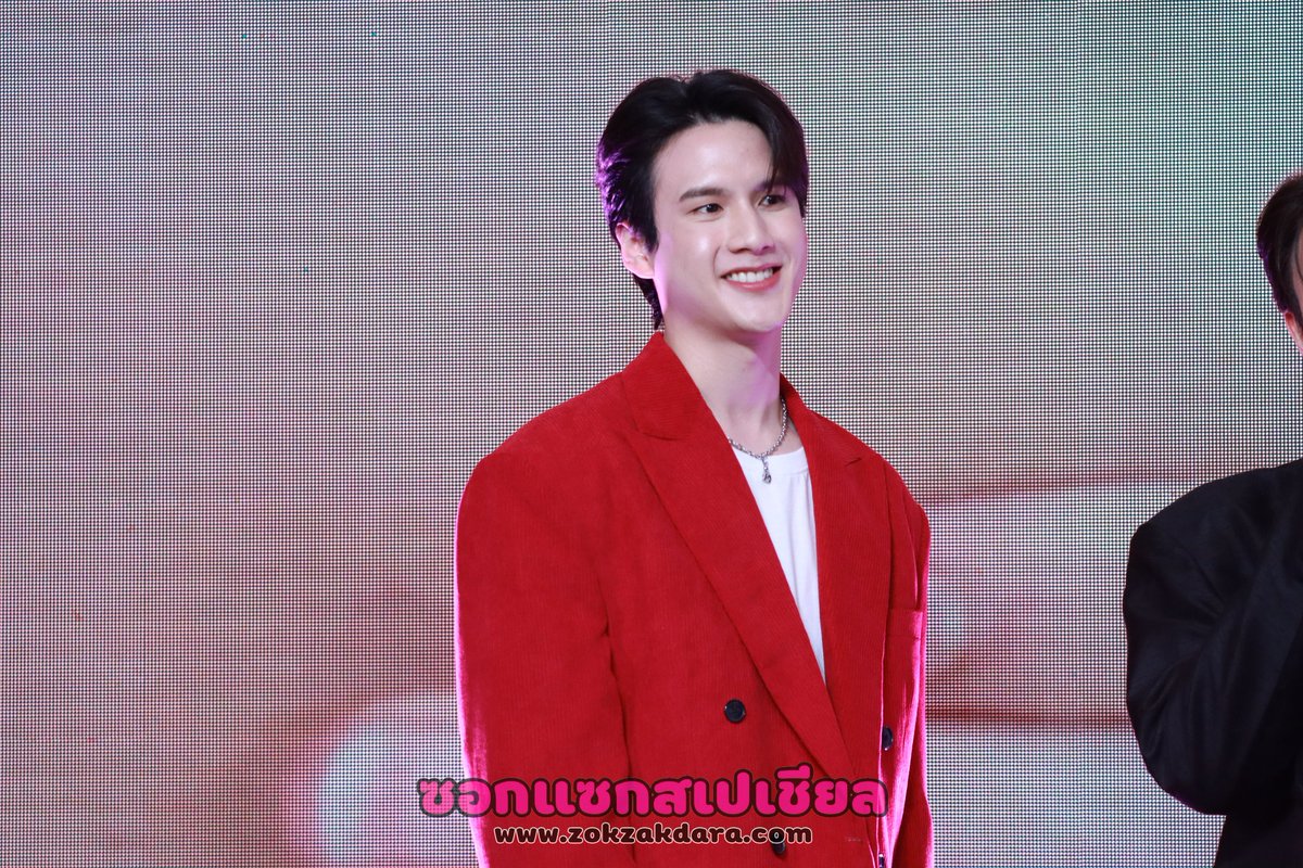 Zokzakdara2's tweet image. ครั้งแรกในไทย! พี พีรวิชญ์ ควงคู่จิ้น ไตเติ้ล ธนธร ร่วมเปิดตัว นาฬิกาอัจฉริยะ KIESLECT Smart Calling Watch ดีไซน์สวย ฟังก์ชั่นครบ

#KIESLECT #KIESLECTThailand #ExpressYourLifeOnYourWrist
#ppeerawich #TitleTNT 
#KieslectXPeeTitl