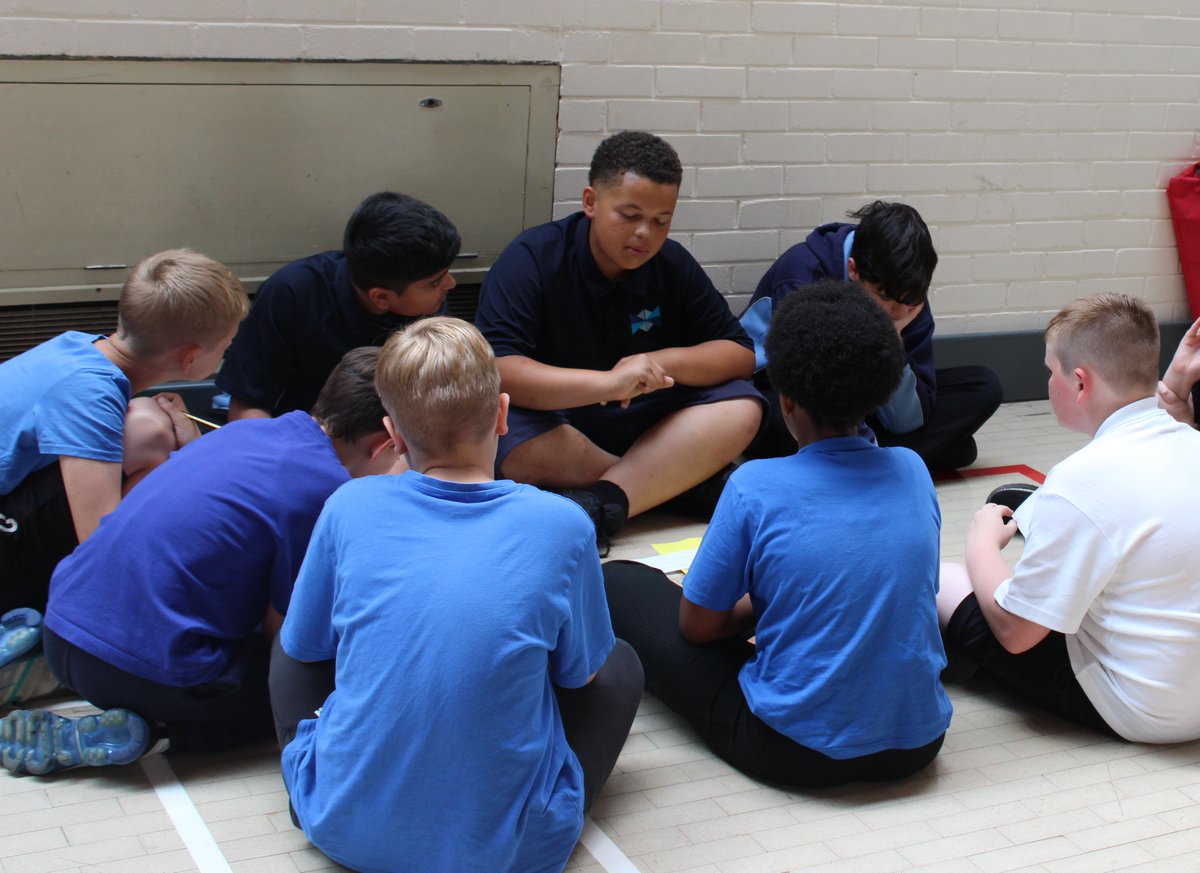 hindehouseacad's tweet photo. We are so proud of our team of Thrive mentors who have been busy visiting our feeder primary schools, providing invaluable support to students feeling anxious about transition #peersupport #Thrive https://t.co/ouwDNpJyeW