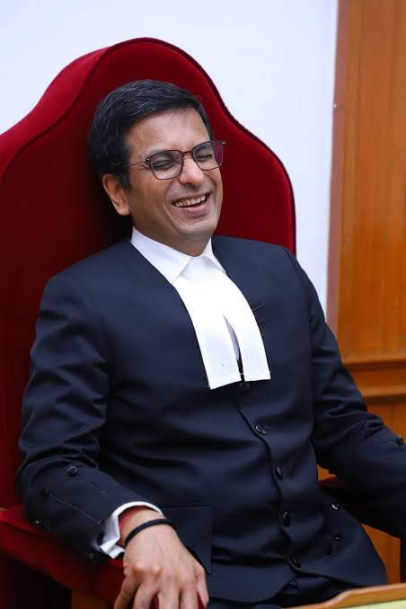 anujraathi's tweet photo. double sided face of Hon'ble Apex Court:

wife is in adultery - NO, you cannot breach her privacy. This is her RIGHT. She can even spend &amp; sleep with other men for a few days.

husband met with her friend: OK, YES, we are issuing notice. it is a CRIME.

#GenderBiasedLaws https://t.co/GPPX6Tiz9I