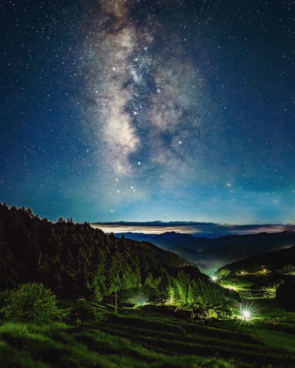 kosuryu_camera's tweet photo. 今日は七夕でしたね。
特に何か特別なこ���をするわけではないですが、ただ星空を見上げたりするのも粋かもしれないですね。

これは過去pic
レタッチしたらいい感じになった https://t.co/RmW39fo6zW