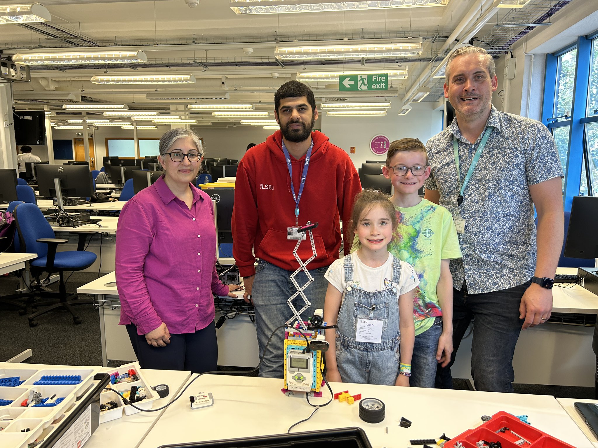 Tony Moss on Twitter "My kids had an amazing day building and coding a