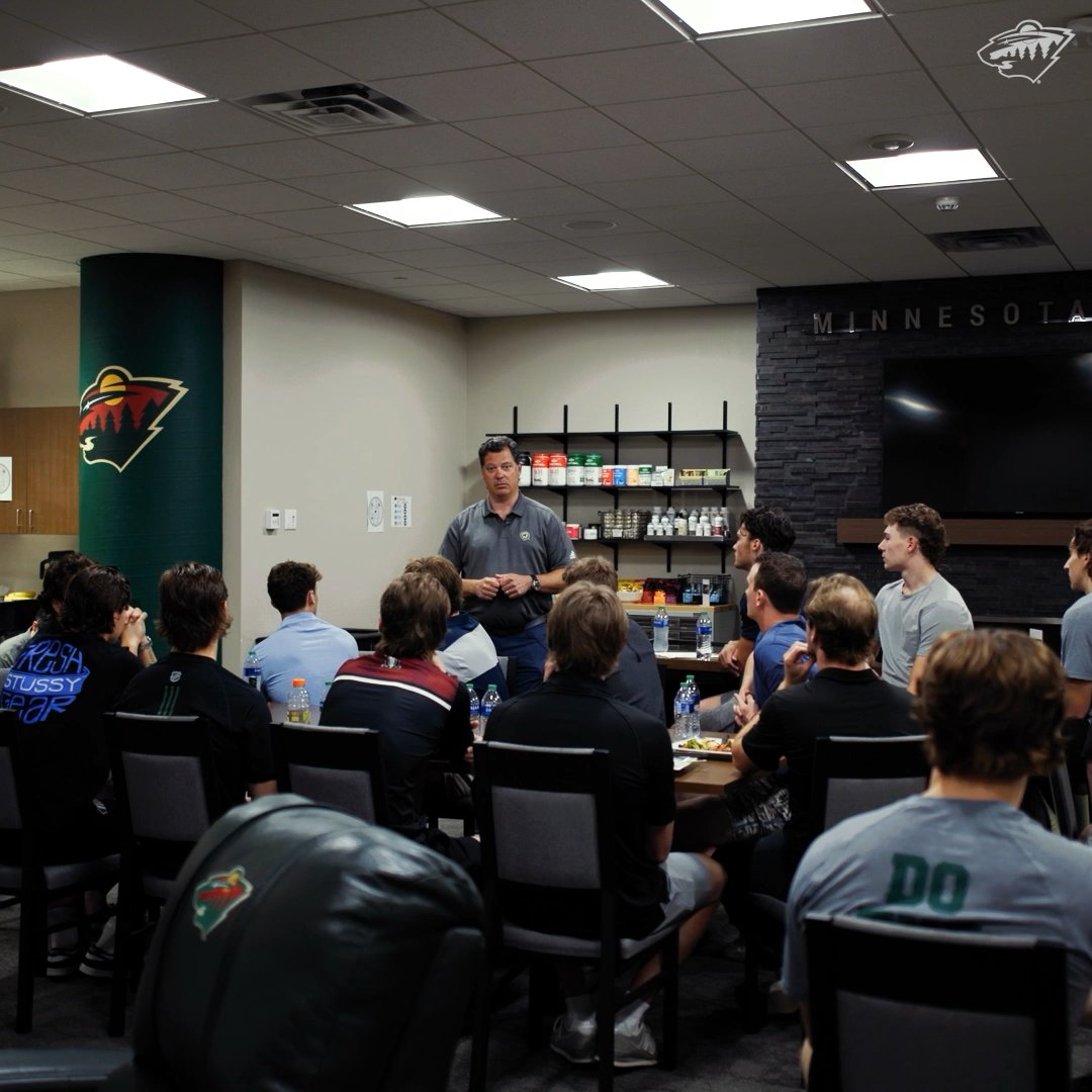 PHOTOS: Annual Meeting and Wild Locker room tour