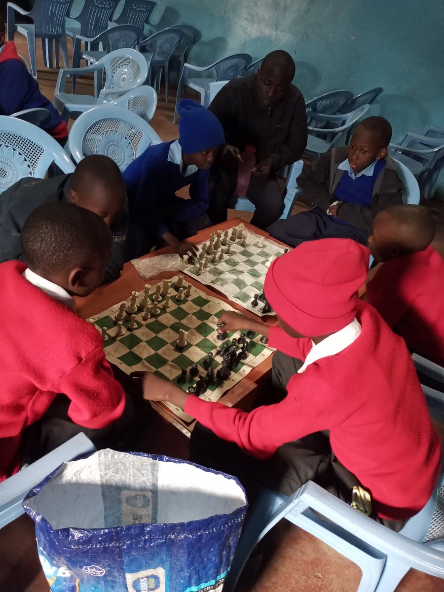 peter_lexus's tweet photo. Mwangaza Tumaini Primary's chess sessions kick off with a tremendous start, nurturing young minds with strategy, concentration, and endless possibilities! ♟️🧠 #ChessChamps 
#mukurukwanjenga
#thegiftofChess https://t.co/yjypcLhKKC