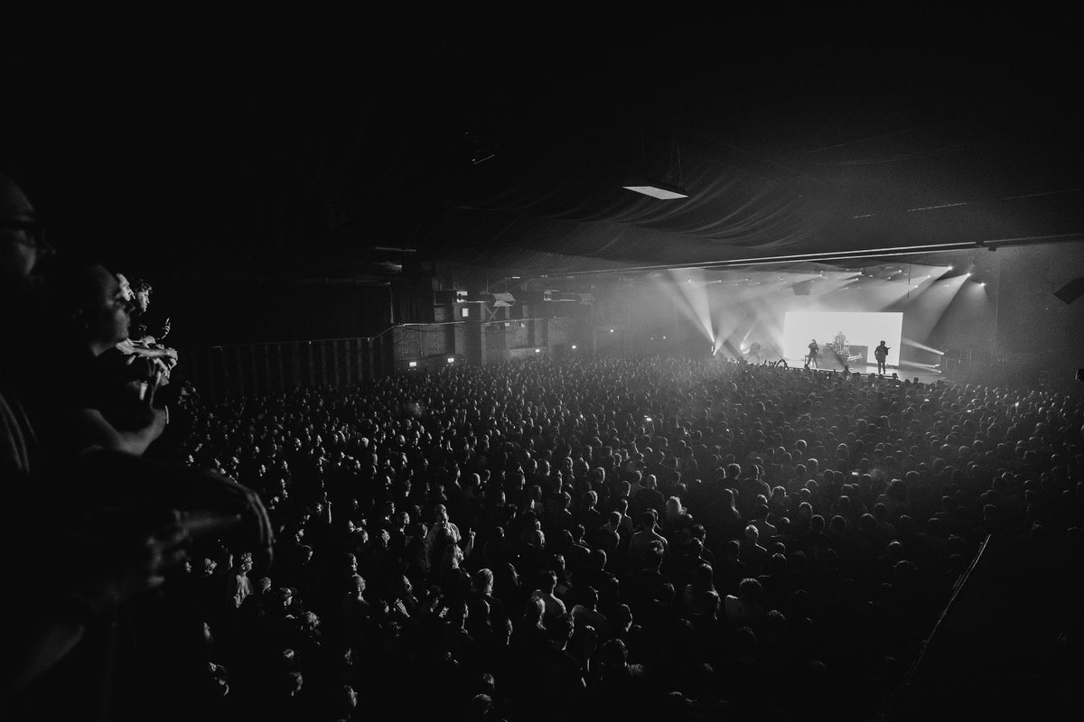 spiritboxband's tweet photo. Thank you Manchester 🖤
📸 @delliottphoto @bethanmillerco https://t.co/XrPQSvCIr2