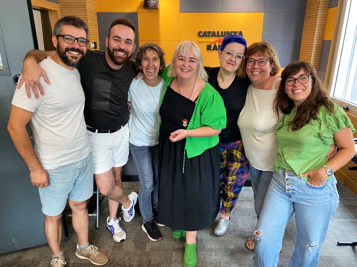 PopapCatradio's tweet image. 🔊 Recupera l’últim #Popap 💥🥹🫶🏻

🔹 Els oients ens expliquen què han après 

🔹 Recordem els moments + destacats de les 7 temporades

🔹 Escoltem les versions que grans grups de casa nostra han adaptat per al programa

👉🏻ccma.cat/catradio/alaca…

#GentPopap @CatalunyaRadio