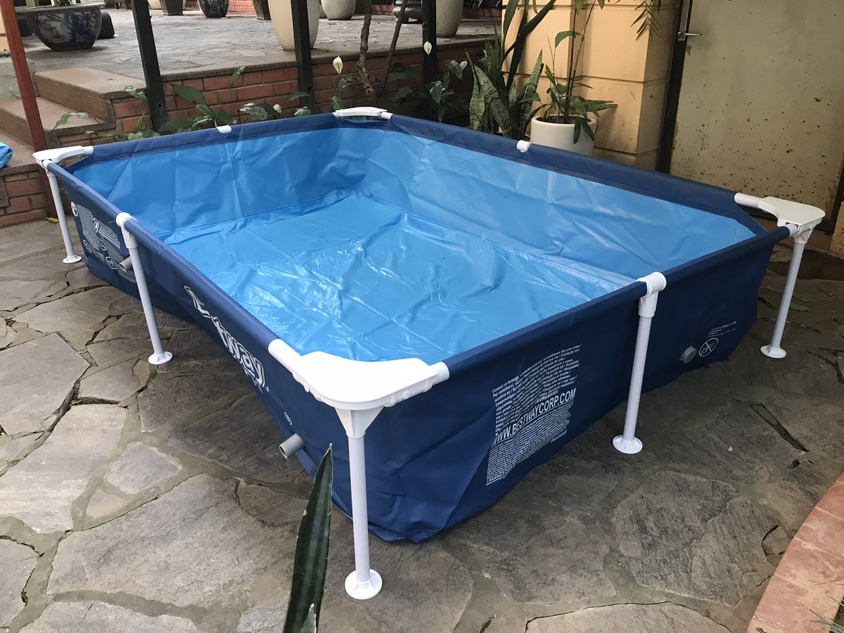 toanecm's tweet photo. Bestway pool https://t.co/VRPZMMPBfk