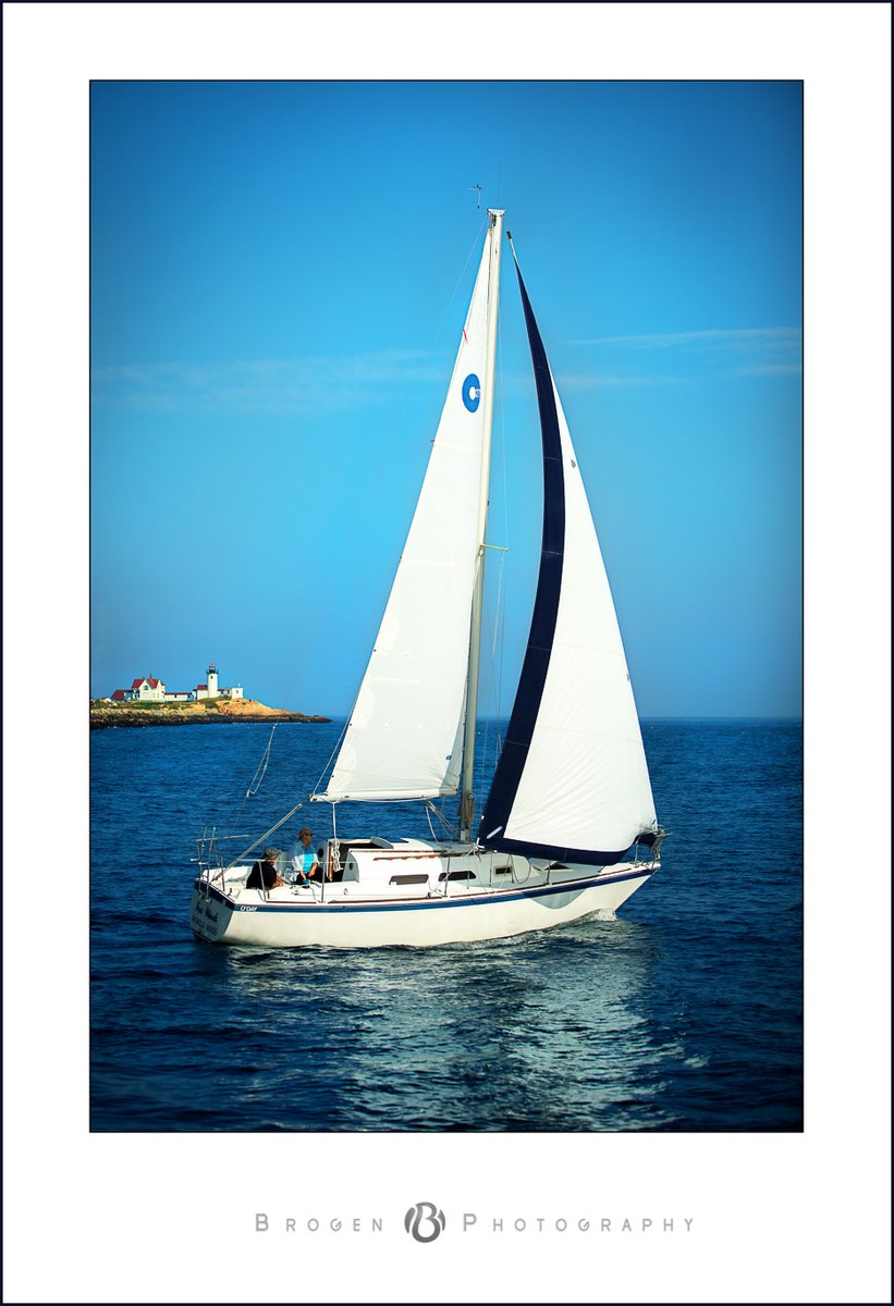 BrogenPhoto's tweet photo. As you sail into the #weekend here's hoping all ur #adventures have fair winds and following seas...#HappyFriday !

#sailing #sailboat #adventureawaits #fairwinds #weekendfun #weekendadventures #theboss #bostonphotographer #burlingtonphotographer #burlingtonmaphotographer https://t.co/MKgBs4uLUy