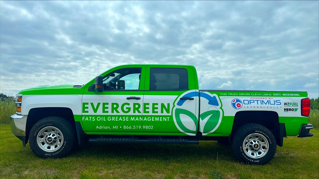 🛻 New truck, who dis !?

💚 How beautiful are our newly wrapped trucks? ✨

#worktrucks #logo #newtruck #evergreen @optimuspgh