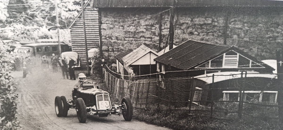 tigbrown's tweet photo. @RobMacShots @shelsleywalsh @2020zoom No hay in the barn now though https://t.co/fs1tuKnLfD
