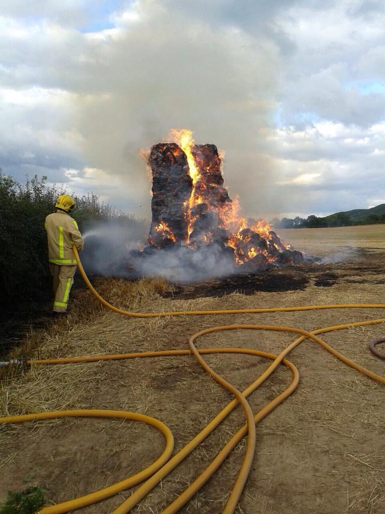 shropsfire's tweet photo. Please read our farm safety advice following an increase in farm fires in the County:-
https://t.co/wzGle950So
@BBCShropshire @ShropshireStar @NFUShrops @NFUWestMids @SFYFC @advertizer @whit_herald https://t.co/sEGH5mbIVo