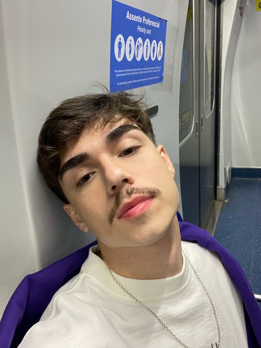 gustavo tweet media