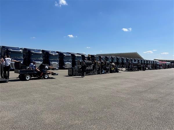 CelerityLimited's tweet photo. A fantastic day had by all at the F1 Practice session!

 #CelerityWorld #F1 #Technology #Partnerships https://t.co/TRBjZM3ktf