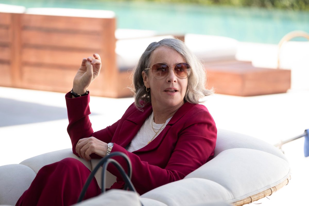 PopCrave's tweet photo. “I especially want to say to all the feminists, ‘Go fuck yourself.’ All these women that I’m working with are talking about their experience and you’re not listening. You’re not listening!”

— ‘The Idol’ star Jane Adams on the set being ‘safe and not exploitative.’ https://t.co/y4gkOzTYXt