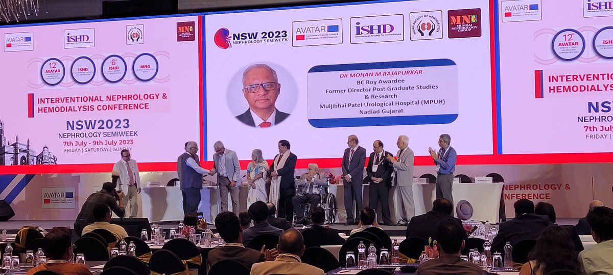 Congrats to Dr. MM Rajapurkar for getting conferred the 'Doyens in Nephrology' award at AVATAR 2023. Proud moment for all of us as his students from MPUH, Nadiad. Such an inspiration.
#NSW2023