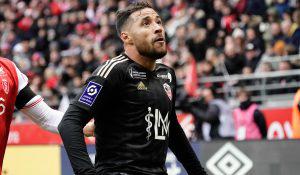 Football__leads's tweet photo. Ajaccio : Belaïli va perdre gros ! - #ajaccio #football - suivre l'actu en temps réel :  https://t.co/ZnaEPWmYfE https://t.co/6M7w08eiTN