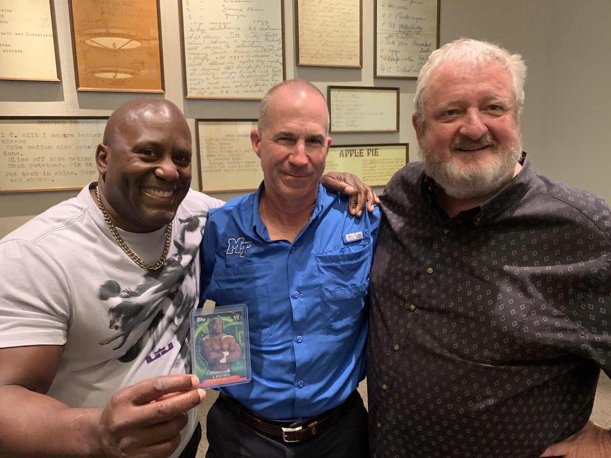 NashSportsRadio's tweet photo. The Greg Pogue (@ThePoguester) & Jon Burton (@JonBurton3234) Show. Presented by @OmniNashville - inside #KitchenNotes
Guest: John McGill - Baseball Card Shows in Murfressboro @ Ramada Inn - 1855 S Church St. https://t.co/GTUZGWN3gj