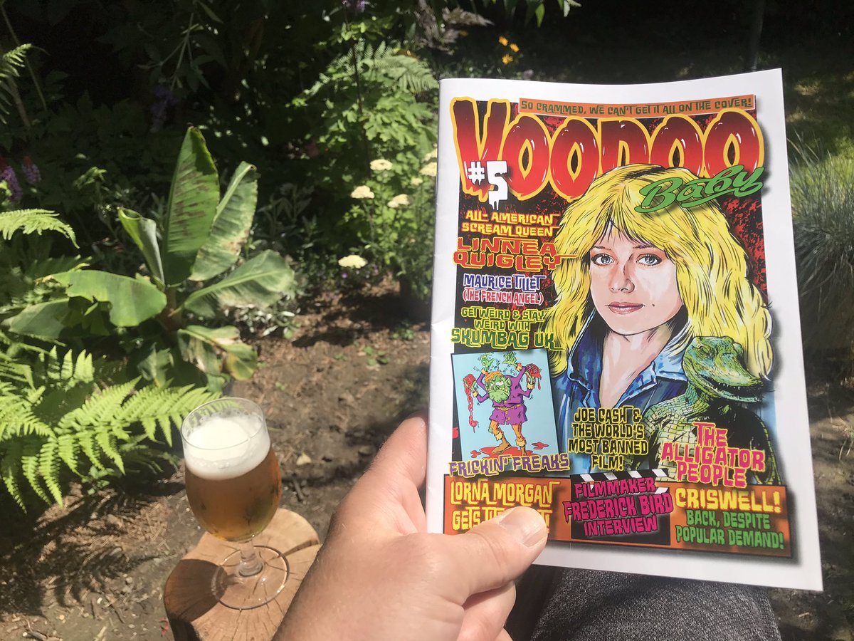 bartdekool's tweet image. Perfect weather for a beer and the latest issue of @VOODOOBABY8 😎