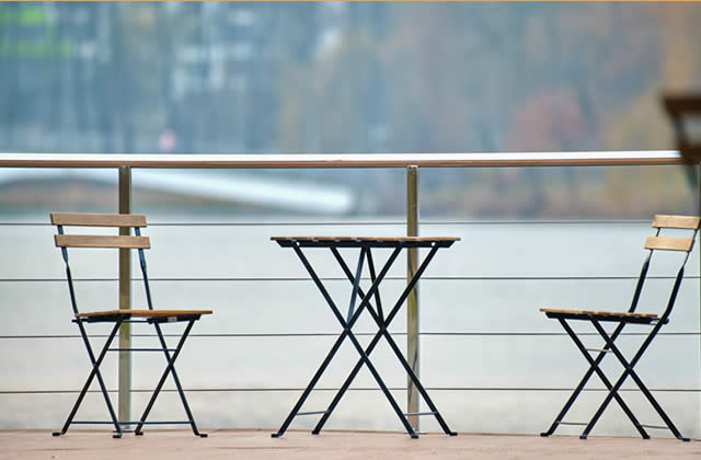 TheCreativeSell's tweet photo. Get inspired for a house #exterior you'll love with these #deck designs.  https://t.co/lPeyR9cBoU https://t.co/98ou58TyZM