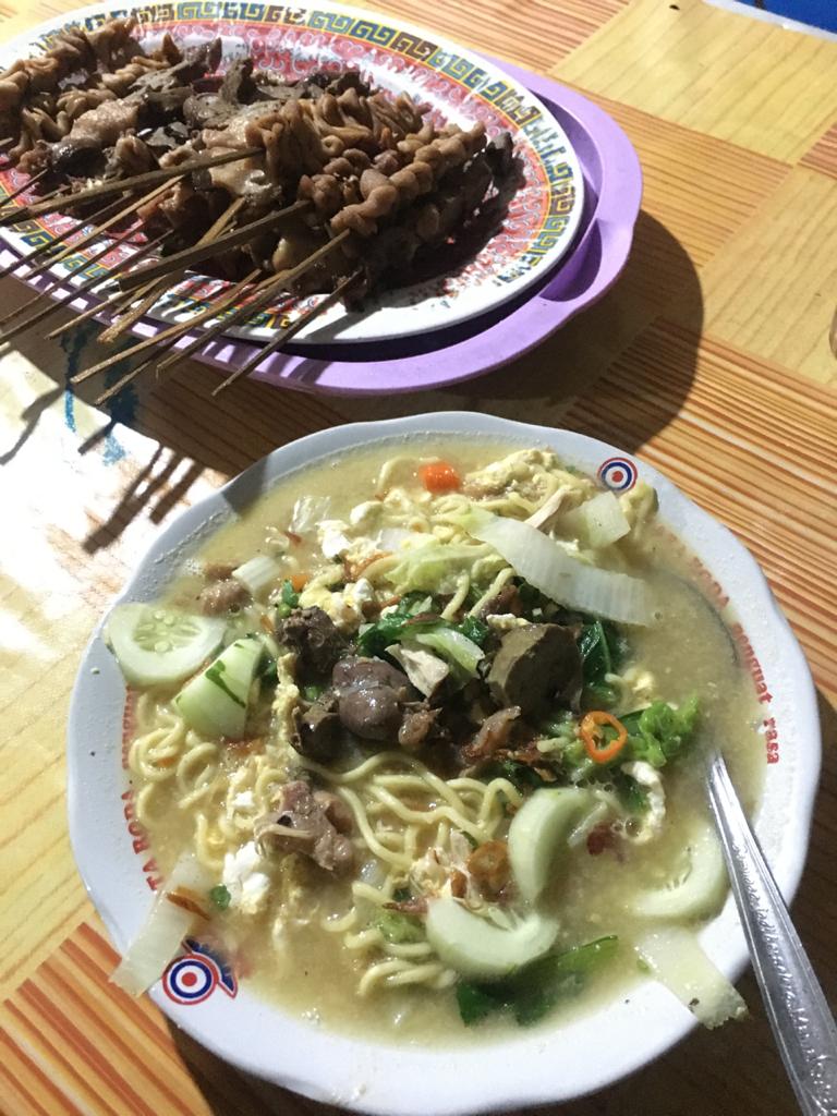 BangkitDanar's tweet photo. mie godog itu di goreng apa di kukus? https://t.co/8rOk4pI5gH