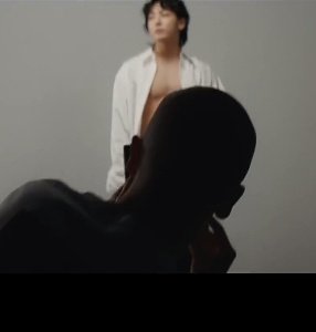 Jkmeama's tweet photo. Y ESTO?????¿!?!! ESTO NO NOS LO MOSTRARON EN LAS CONCEPT PHOTOS ME ESTOY PONIENDO PARANOICA https://t.co/pDk16zki3m
