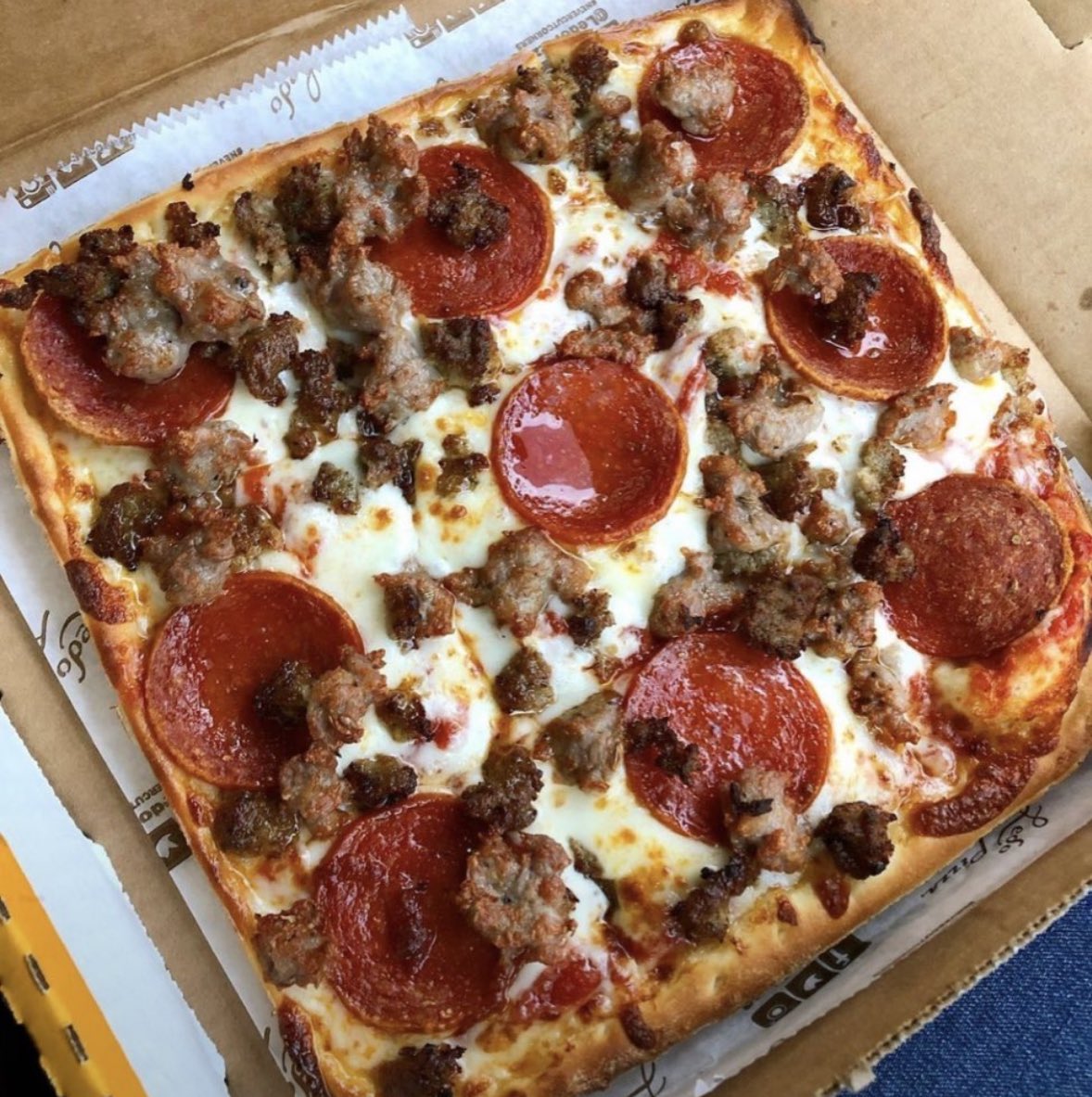 ☀️ #FridayVibes GIVEAWAY ☀️

We are giving away a 
$100 #LedoPizza GIFT CARD

To enter you must:
✅ Follow 
🔁 Retweet

1 winner picked at 10pm 7/7/23

Save Time, Order Online!  

Start your Order 📲 Order.LedoPizza.Com