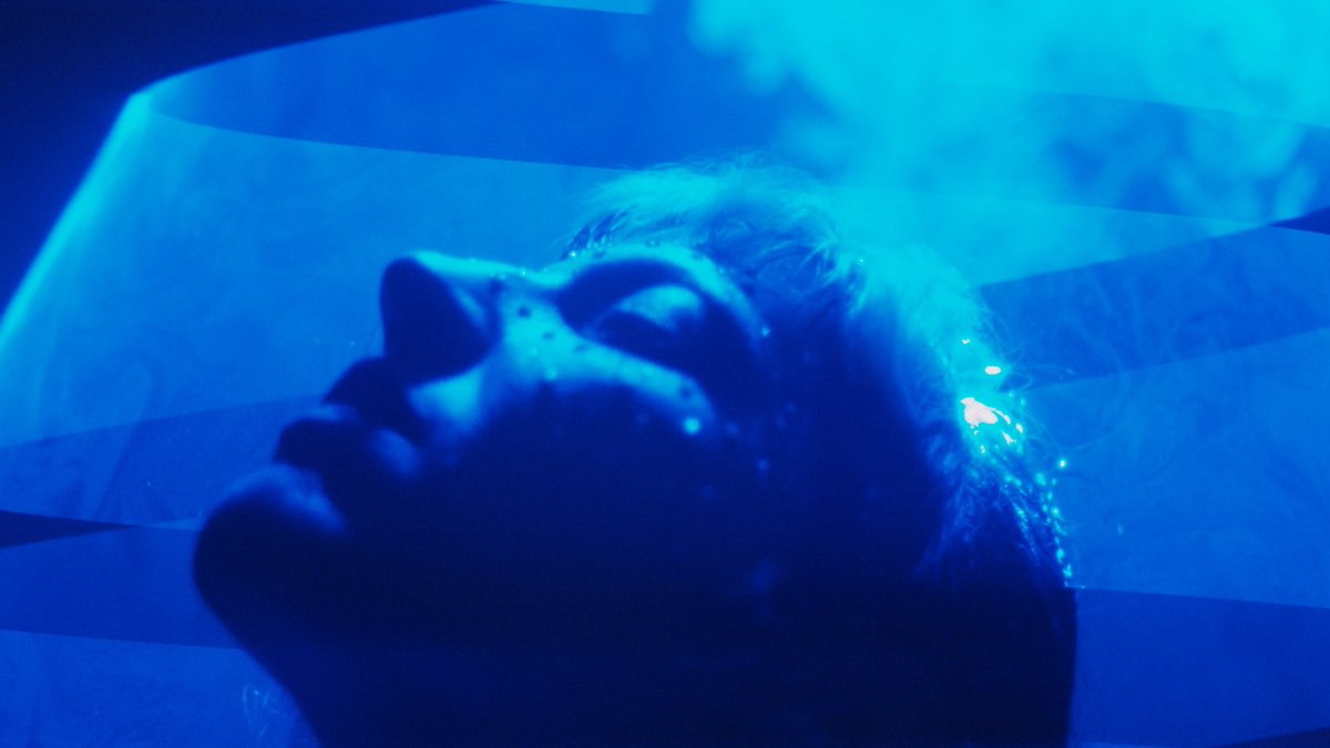 Comemorando o novo clipe, ÀIYÉ (aqui <a href="/larissaconforto/">Larissa Conforto</a>) convoca Viridiana (aqui @viridiana_nb) para remixar "Oxumaré".

Nova faixa já está nas plataformas digitais, pela Balaclava (<a href="/balaclavarecs/">Balaclava Records</a>), e o clipe estreia hoje.

Assista o video massa aqui:

youtu.be/x_LYnNTSn04