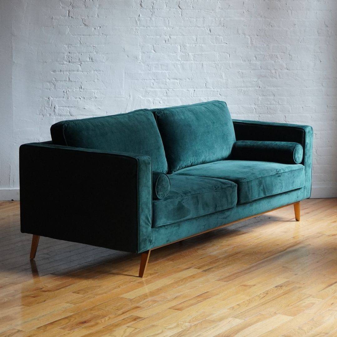 BrooklynSpaceCo's tweet photo. Introspect in Evergreen is a Brooklyn Space customer favorite. In stock and available for 5-7 day delivery.
.
.
.
.
#brooklynspace #brooklynspaceintrospect #greenvelvet #interiordesigninspo https://t.co/MtNsRJ7oWJ