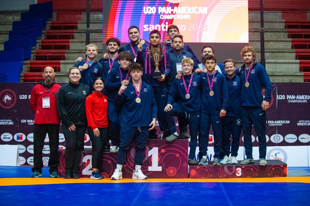Derek Matthews claimed a U20 Pan Am Championship gold medal yesterday in Santiago, Chile, with Coach Nickerson in his corner!

Matthews will represent the United States again next month at the U20 World Championships in Warsaw, Poland! #BearDown 🐻🇺🇸🥇

📸 <a href="/Richard_Immel/">Richard Immel</a>