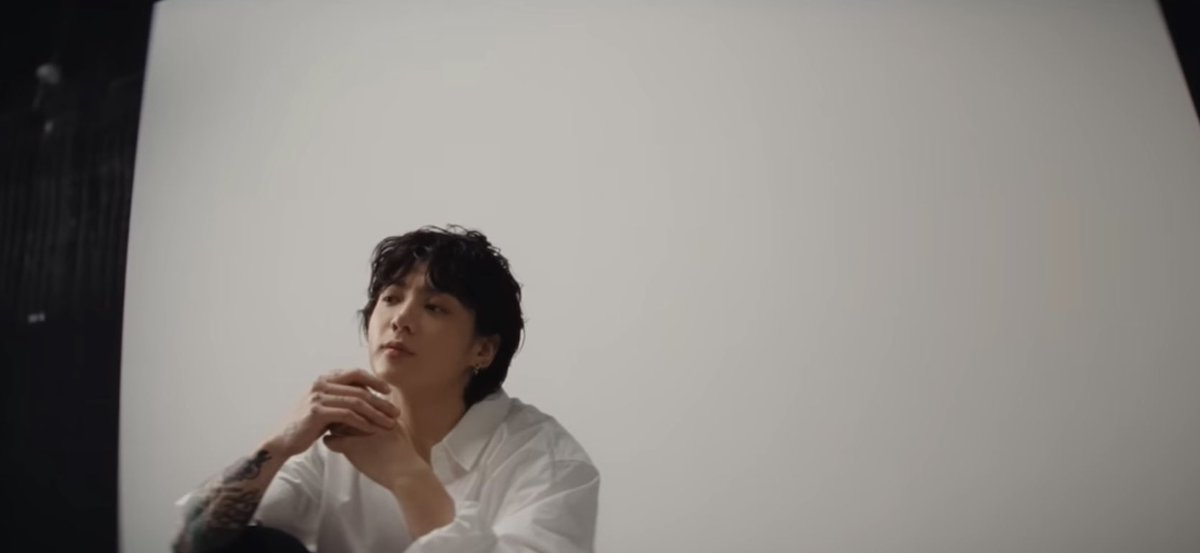 kookpiics's tweet image. OMG JEON JUNGKOOK!!!