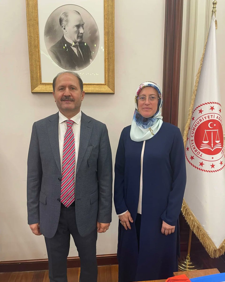 Sayın Adalet Bakan yardımcımız Ramazan Cana Hayırlı olsun Ziyaretinde bulunarak çalışmalarında başrılar diliyorum İlgi ve alakası için tesekür ederim Allah yar ve yardımcısı olsun <a href="/ramazancan0071/">Ramazan CAN🇹🇷</a>