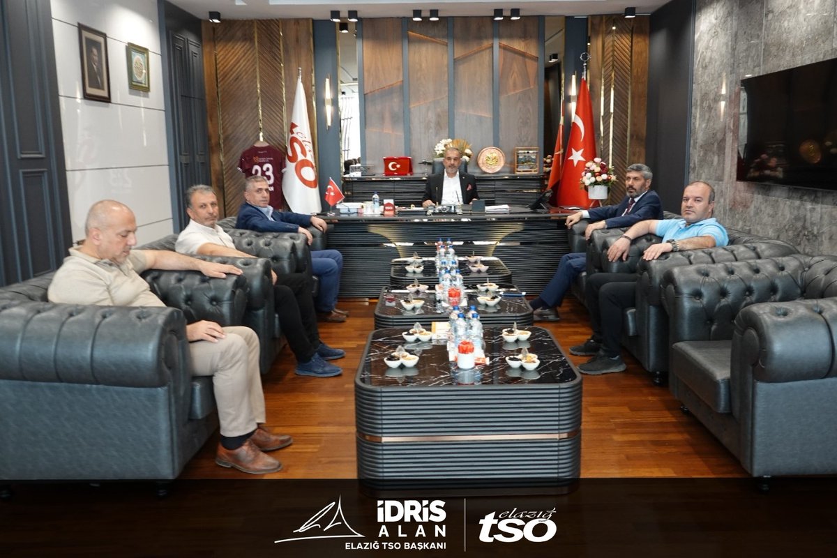 elazigtso's tweet image. Elazığ Serbest Muhasebeci Mali Müşavirler Odası Başkanı Cemal Şimşek ve Yönetim Kurulu Üyeleri Elazığ Ticaret ve Sanayi Odası Yönetim Kurulu Başkanı İdris Alan’ı ziyaret etti. 

Ziyaret esnasında açıklamalarda bulunan Başkan Alan, KDV zamları ve MTV ek vergisinden muafiyet talep…