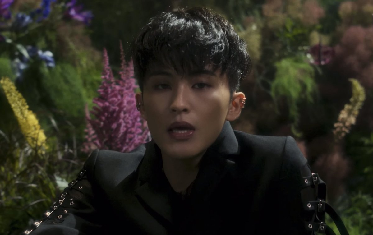 ً (@looksmkl) on Twitter photo 