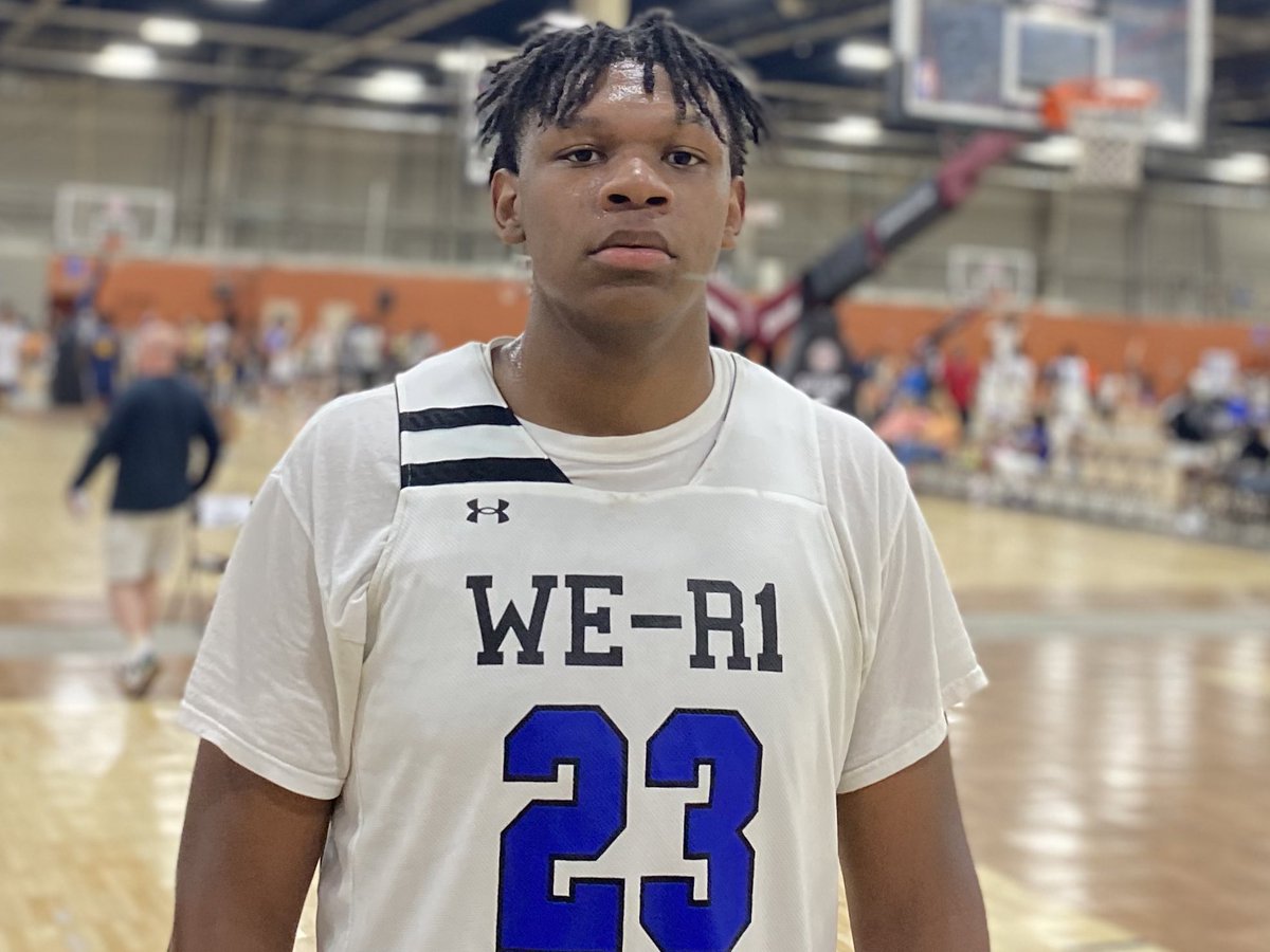 Wer1Newengland's tweet image. 6’6 2025 F Jared Coleman has been a pivotal piece in our teams success so far @marqueehoops Hershey Jump Off. His ability to dominate the paint and stretch the floor has made him a matchup nightmare. We play in the championship at 1:20 on Court 6. He will be there!