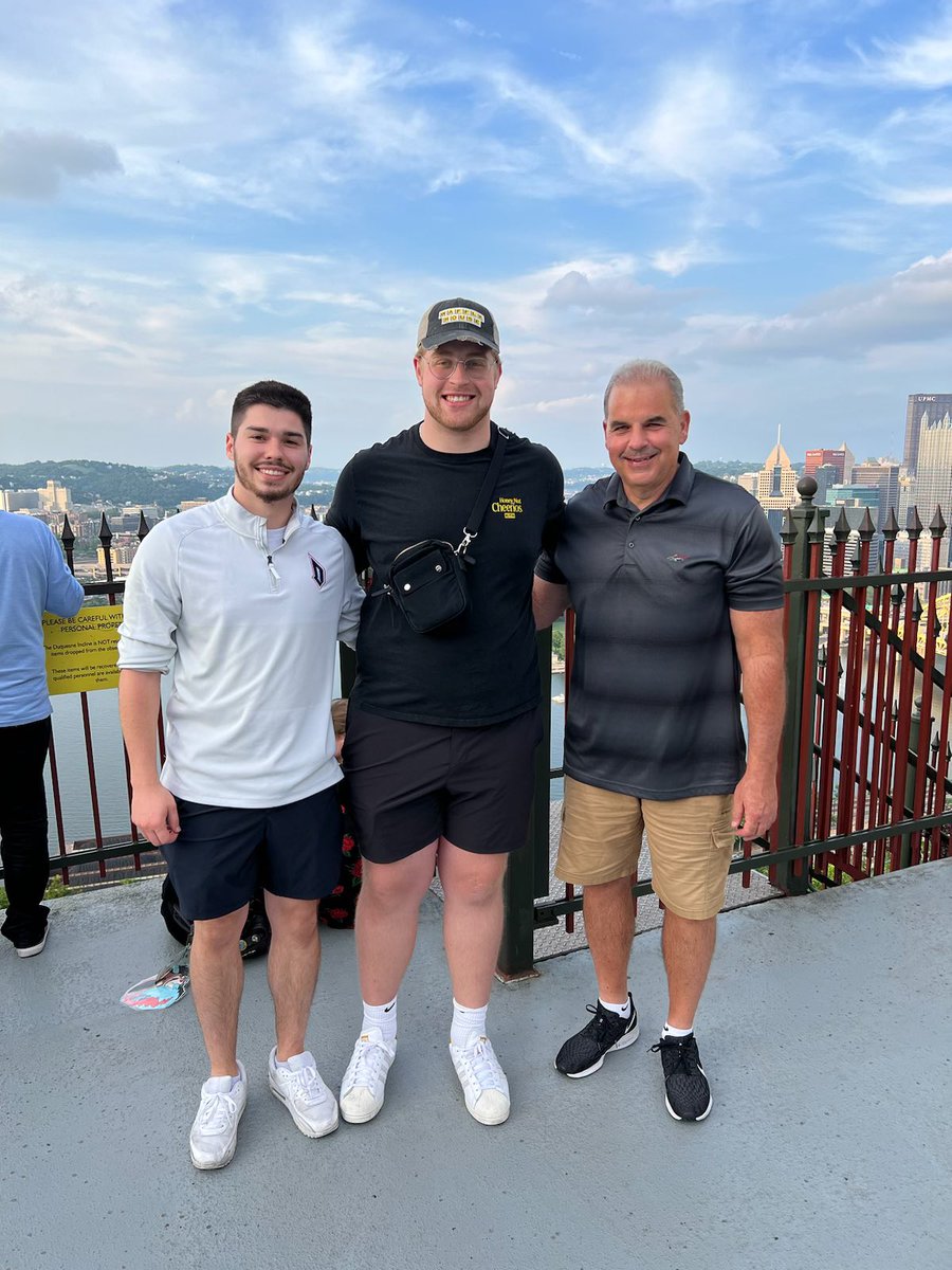 Tommy_Brandt4's tweet image. Excited to announce that I am 110% committed to Duquesne University to continue my academic and athletic careers! Beyond thankful for the opportunity and excited to get to work in  Pittsburgh. @CoachGeisel @CoachSakk @CoachSchmittDU @DuqFB