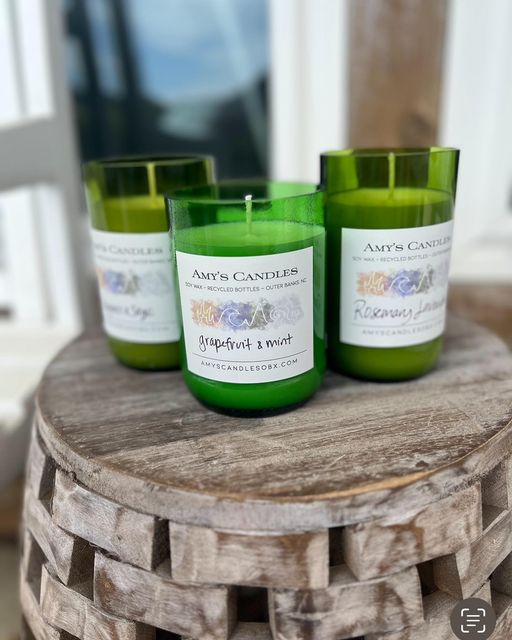ObxTrio's tweet photo. These candles are delightful! @amyscandlesobx Take one home with you and keep the summer memories of #obx burning!  . . . . #candle #artisancandles #candlemaking #candlelover #obxrestaurant #obxmarket #outerbanks #kittyhawknc

https://t.co/4jdmuQtKcG https://t.co/SHpMStlpQL
