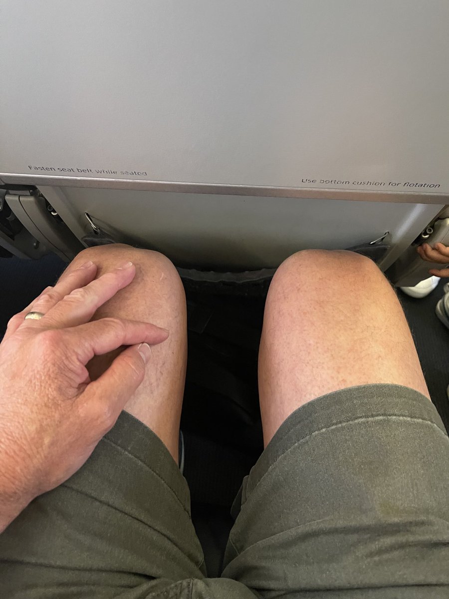 racquetball54's tweet image. I went from 1st class to this #TallPeopleProblems