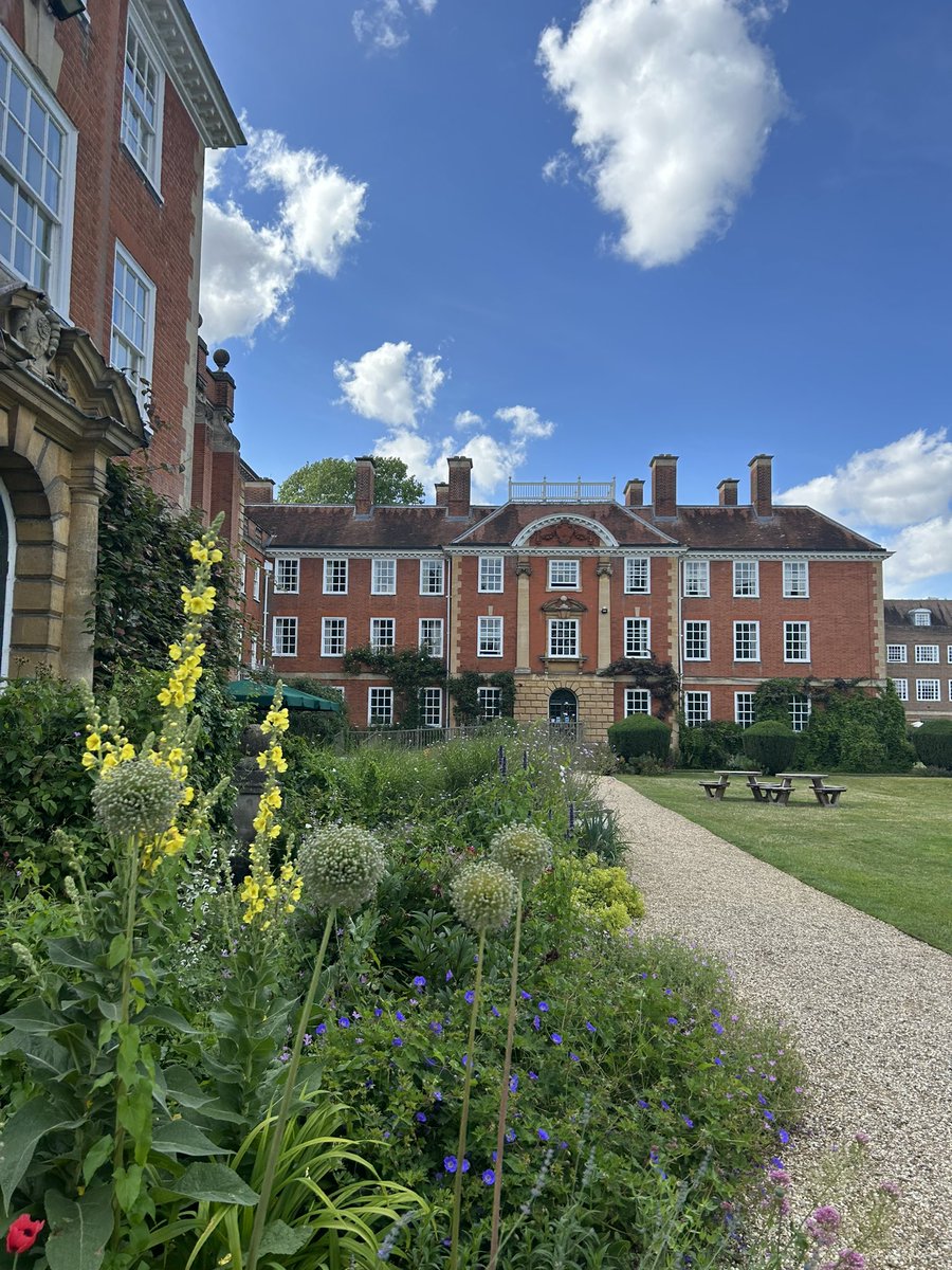 LFoket's tweet photo. Thoroughly enjoyed the @dhoxss 2023, learnt a lot of valuable insights and practical skills on 3D, VR, AR and its use in cultural heritage settings! Thanks to the all the local organizers and @KebleConference for this experience! https://t.co/DmnUdr2F3W