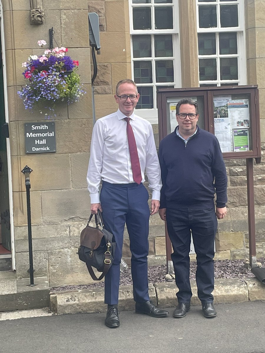 CraigWHoy1's tweet photo. Great session of summer surgeries across the Scottish Borders with @John2Win today. We’re working hard for local residents in towns and villages.
#Melrose #Gattonside #Tweedbank #Darnick #Galashiels https://t.co/BDf91kAXDt