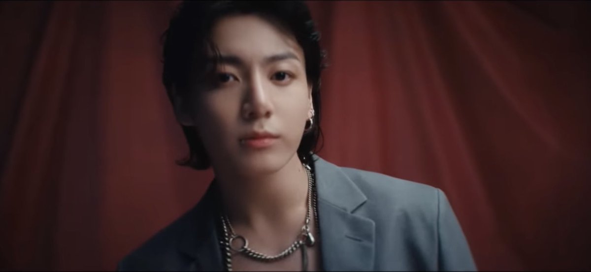 kookpiics's tweet image. jungkook is so handsome