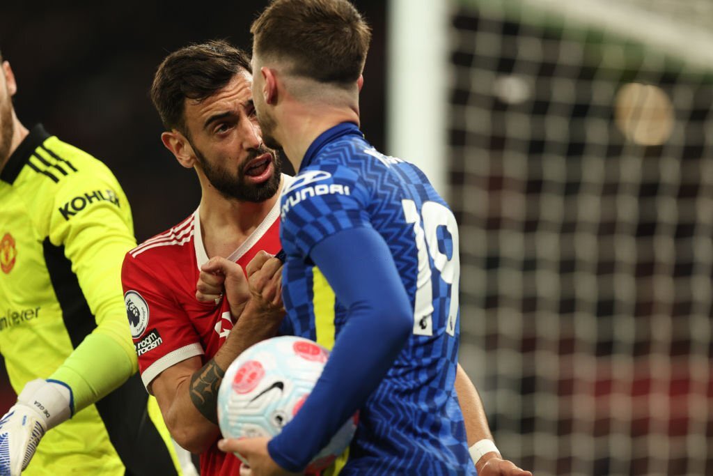ZaidBalll's tweet photo. “You ever met Bruno or chatted to him?”

MM: “Yes yes i chatted to him, we’ve had a few fights on the pitch but thats what it’s all about in it you tryna fight, you tryna win. Of course it’s football it’s happens but now we’re on the same team fighting together & that’s even better now!”(MU) ❤️🤝