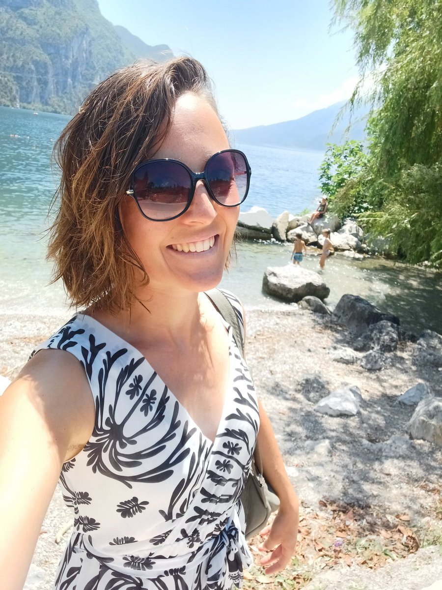 LangeSjoukje's tweet image. #ICFS23 is a wrap! 😀 Thanks for all the inspiring talks. ❤️ 
If I am right to assume I&apos;m &quot;Shoeshe Dulanch&quot;, then I&apos;m honoured to say that my presentation on #bedforms was mentioned as one of the best #ECS presentations. 😀