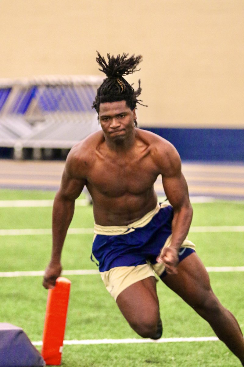 Phase #️⃣3️⃣
Summer S/C: 🏋️🏃🏾💨

#FINISH 😤
#212Degrees 🔥🌡

🔵🤐🏈🦘‼️