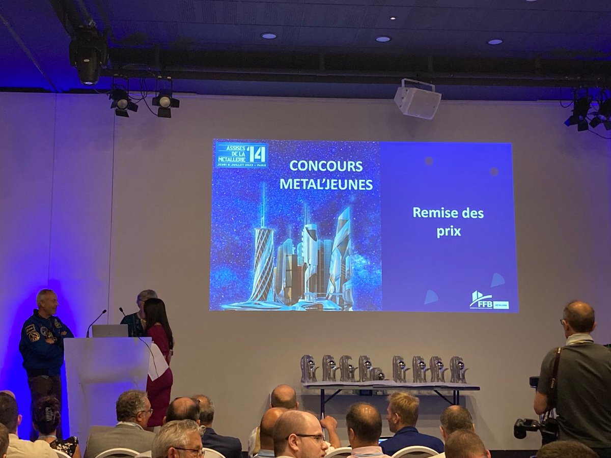 UnionMetalliers's tweet photo. Clap de Fin pour les 14èmes assise de la métallerie qui ont eu lieu le 6 juillet 2023. Un grand cru sur le thème "technique et environnement" Réinventons nos espaces. https://t.co/DM2fuocHdH