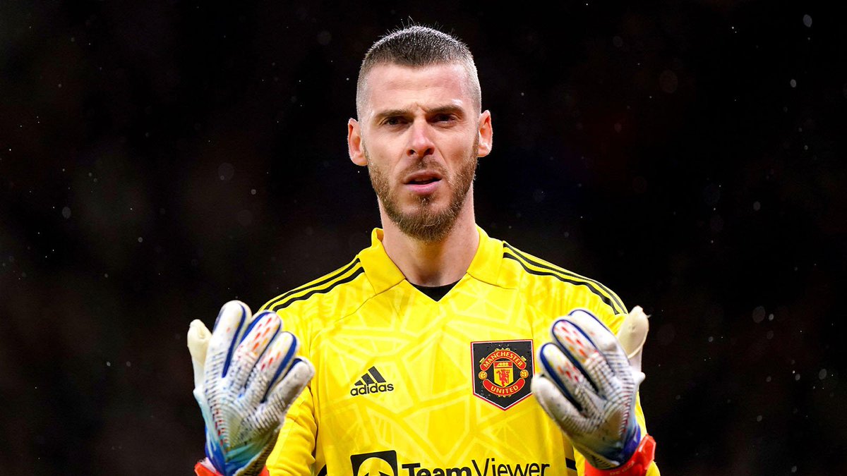 MUSCBD's tweet photo. With #mufc pursuing two goalkeepers, it now seems increasingly unlikely David de Gea will be signing a new contract. [@MelissaReddy_, @skysports_sheth] https://t.co/P7scus8QJK