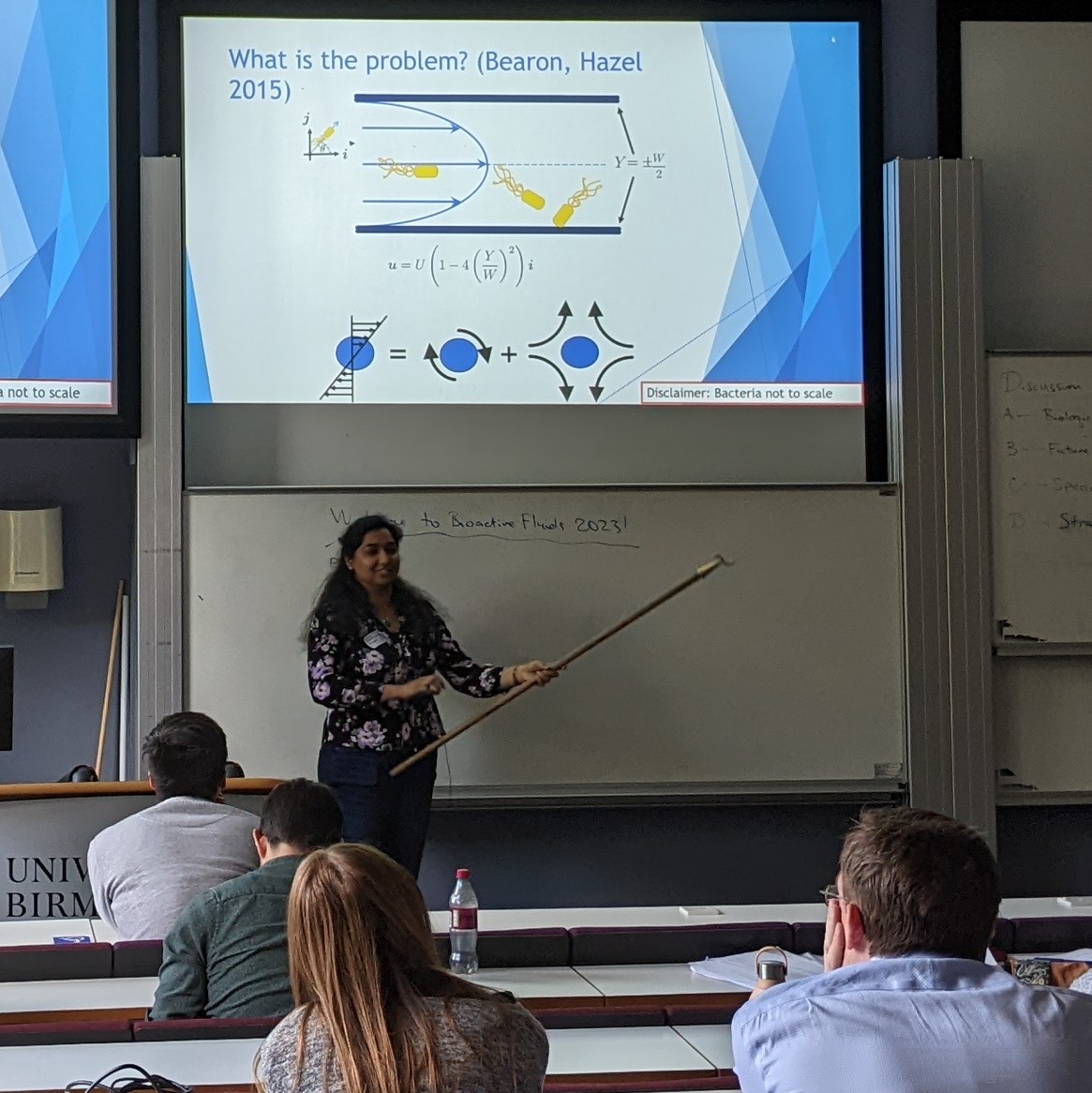 Bioactive Fluids (@bioactivefluids) on Twitter photo <a href="/micromotility/">Kirsty Wan 🔬</a> ECR leader <a href="/MathSMaret/">Smitha Maretvadakethope (she/her)</a> demonstrating microorganism reorientation <a href="/micromotility/">Kirsty Wan 🔬</a> ECR leader <a href="/MathSMaret/">Smitha Maretvadakethope (she/her)</a> demonstrating microorganism reorientation