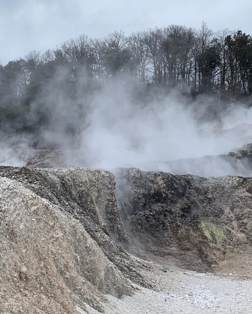 Fault-controlled CO2 degassing at the Larderello geothermal field...  
Geothermal areas worldwide are often characterized by relevant degassing of carbon dioxide. Defining its origin is essential to understanding the behavior of the geothermal fluid....

facebook.com/permalink.php?…