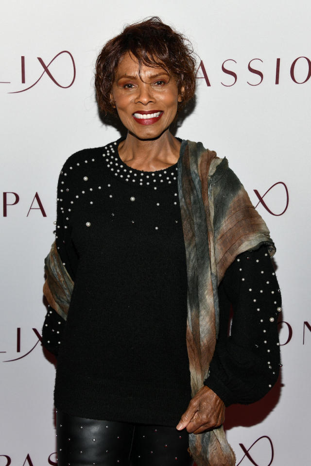 BNMontclair's tweet photo. Meet #bondgirl Gloria Hendry on Saturday July 8th from 2pm-4pm at our store. She'll be signing copies of her biography! #gloriahendry #liveandletdie #blackcaesar  #bnmontclairplace https://t.co/n8bsZV3NvO