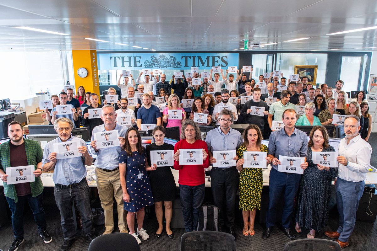 @thetimes news room marks 100 days since Evan Gershkovich was detained in Russia #IStandWithEvan